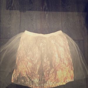 Pretty white holo skirt with mesh